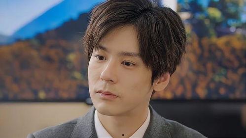 恋恋吃瓜,揭秘娱乐圈背后的甜蜜与苦涩