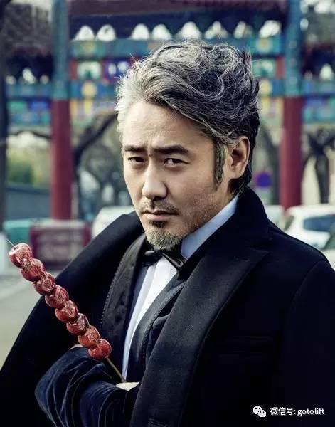 大叔特效配吃瓜,揭秘影视幕后趣味瞬间